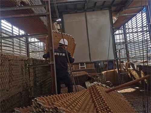 混流式閉式冷卻塔工作原理